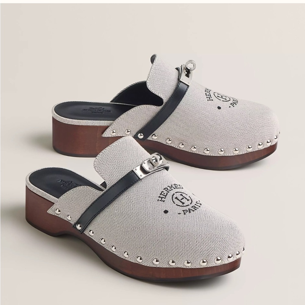 BNIB Hermes Carlotta Mule Slipper Slide Shoe Kelly Buckle Clog